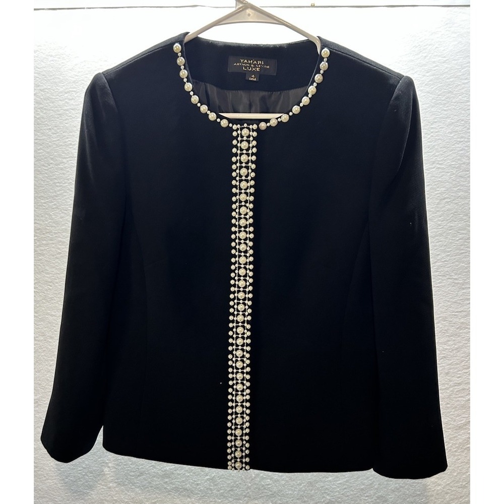 Tahari Luxe Arthur S Levine Womens Size 4 Black Pearl Trim Snap Blazer